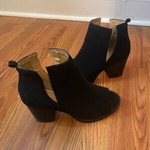 Women's Black Suede Peep-Toe Block Heel Booties